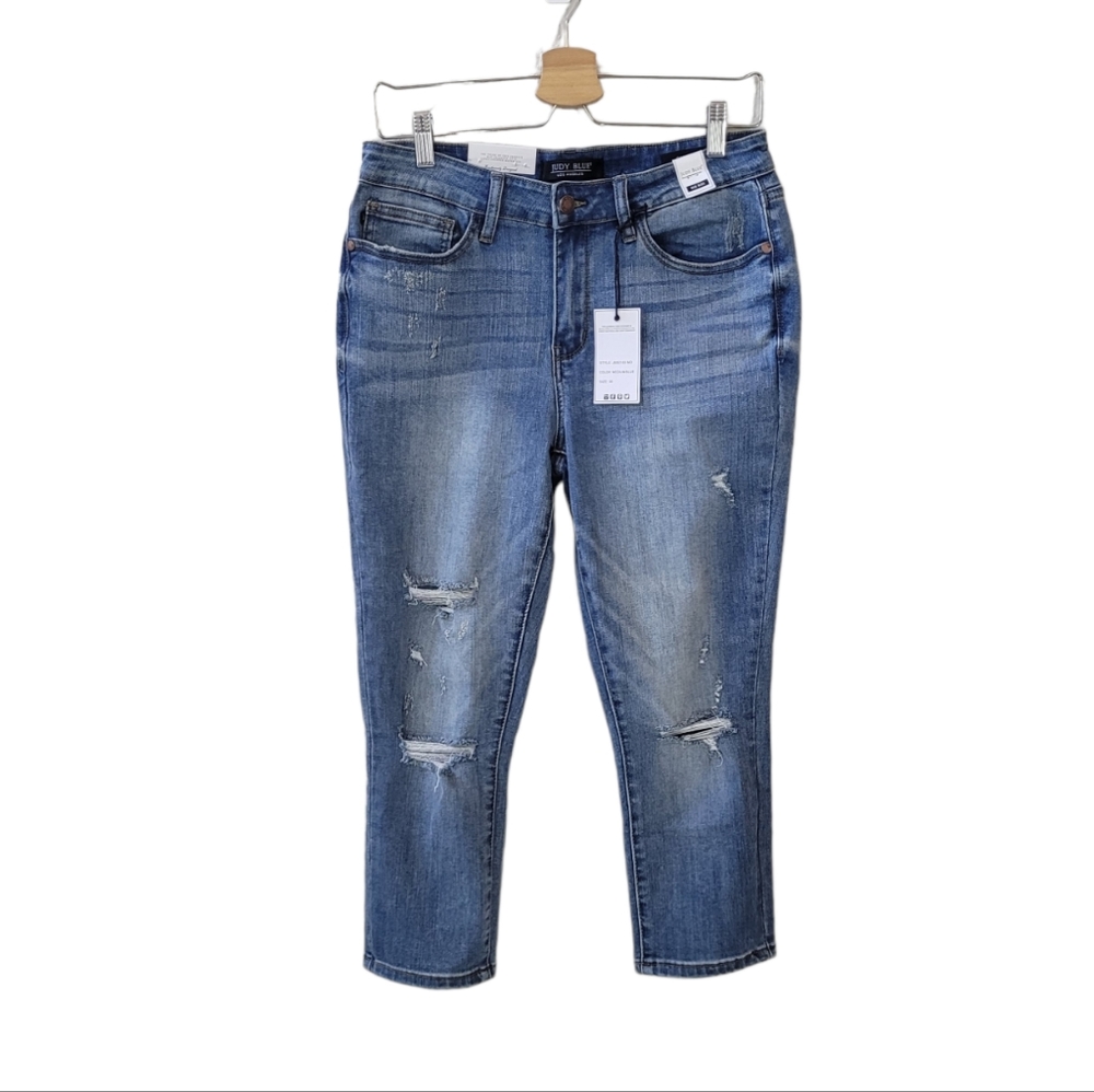 JUDY BLUE Mid Rise Distressed Capri Fit Jeans Size 30